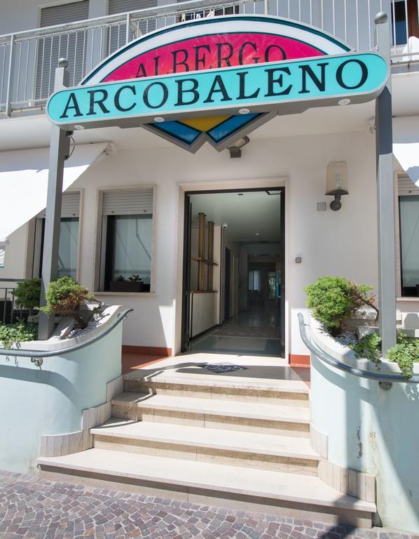 Albergo Arcobaleno Sottomarina Eksteriør billede